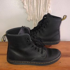 Dr.Martens Shoreditch Greasy Boot black size 7 USL